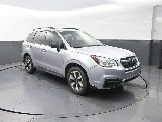 Used 2018 Silver Subaru 2.5i image 10