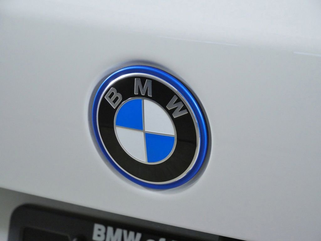 Used 2026 Alpine White BMW xDrive50e image 12
