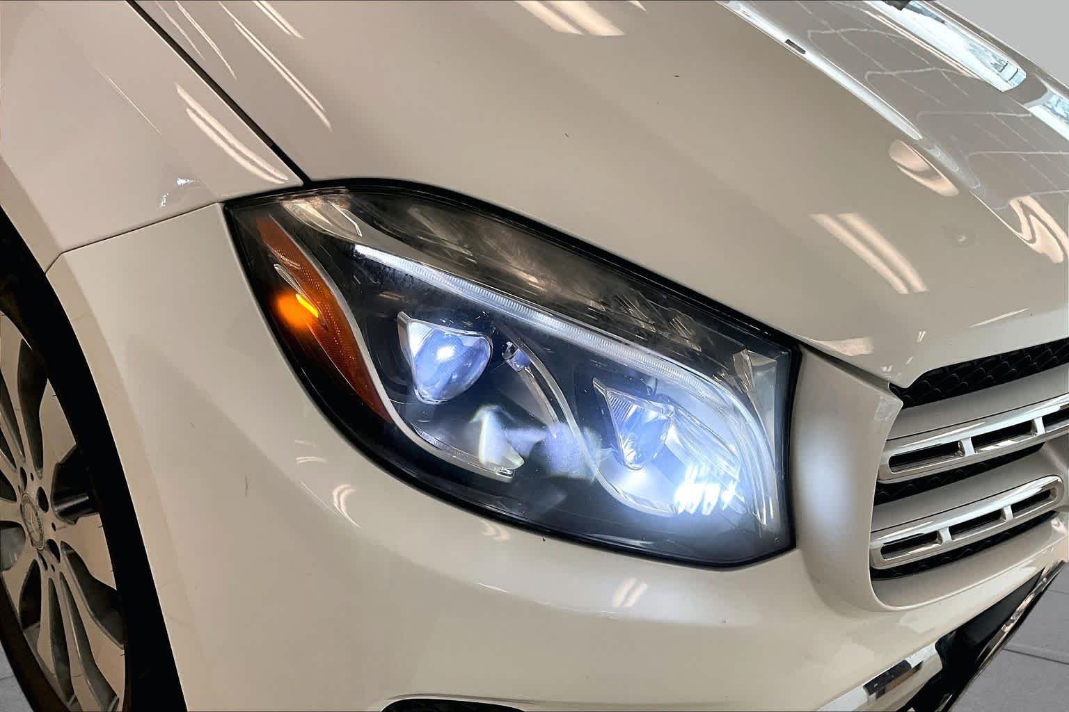 Used 2017 Polar White Mercedes-Benz GLS 450 image 26