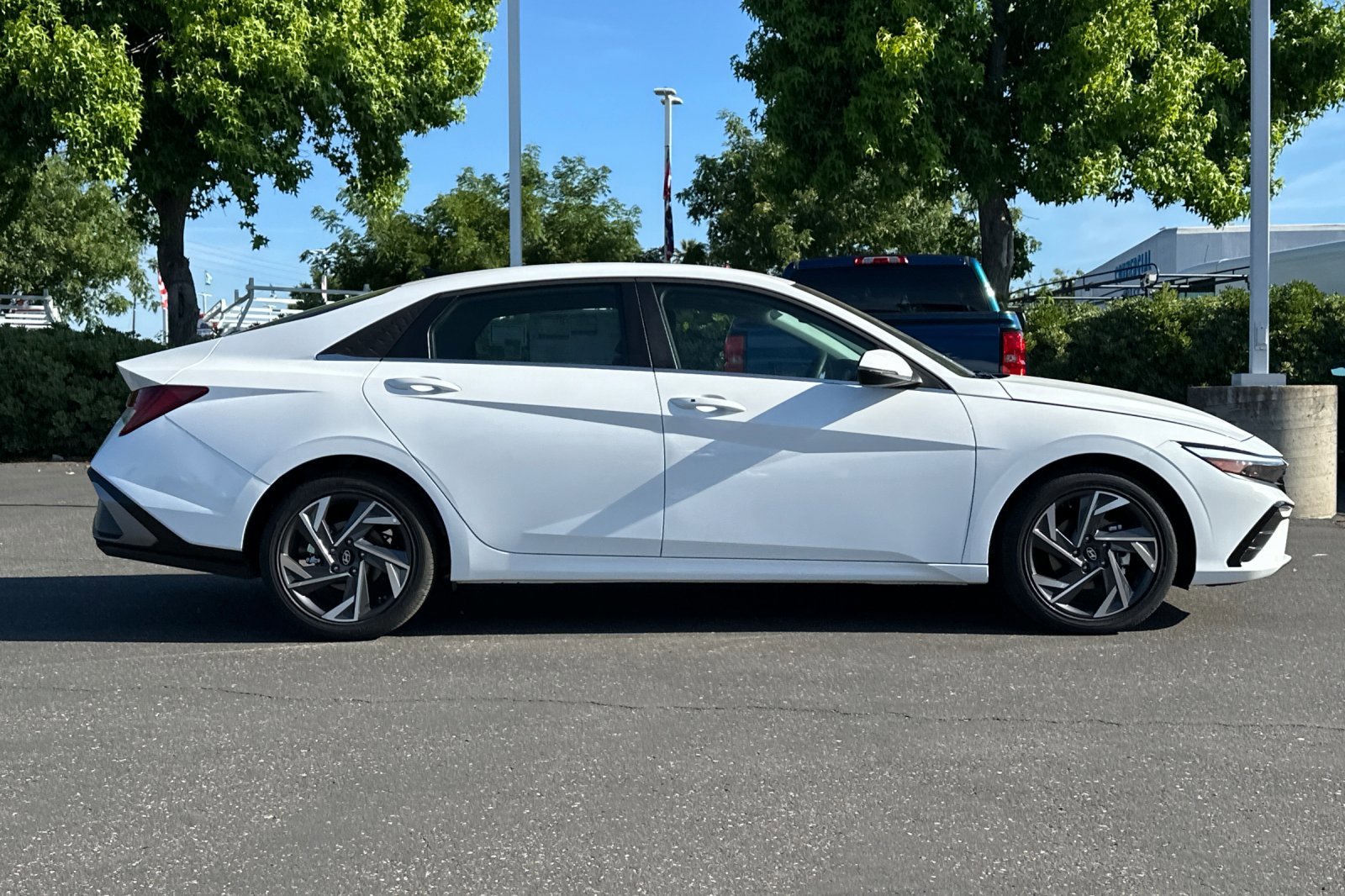 New 2026 Serenity White Hyundai Limited image 3
