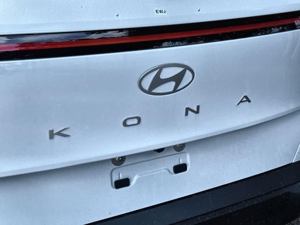New 2027 Atlas White Hyundai SEL Sport FWD image 9