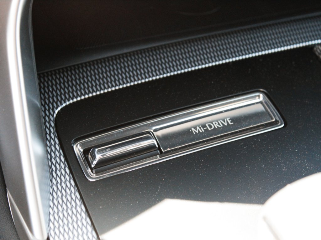 Used 2026 Deep Crystal Blue Mica Mazda Premium Plus image 21