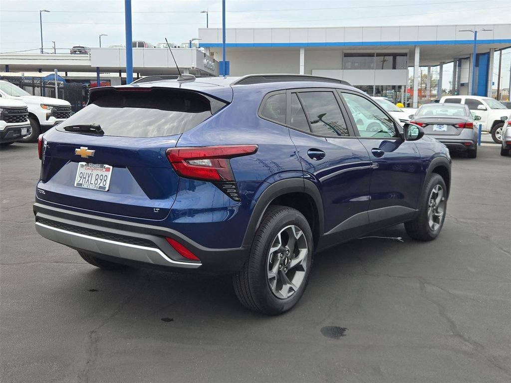 2024 Chevrolet Trax LT - Photo 29