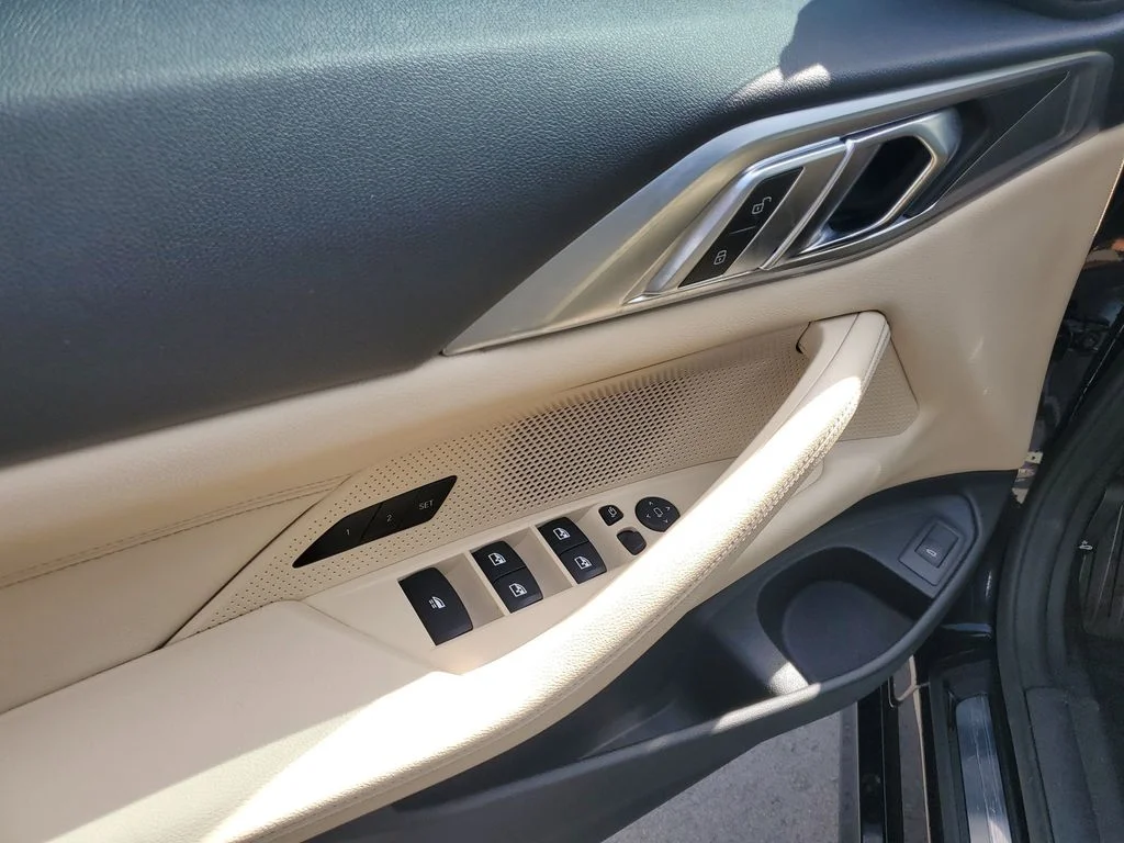 Used 2022 Black BMW 430i image 9