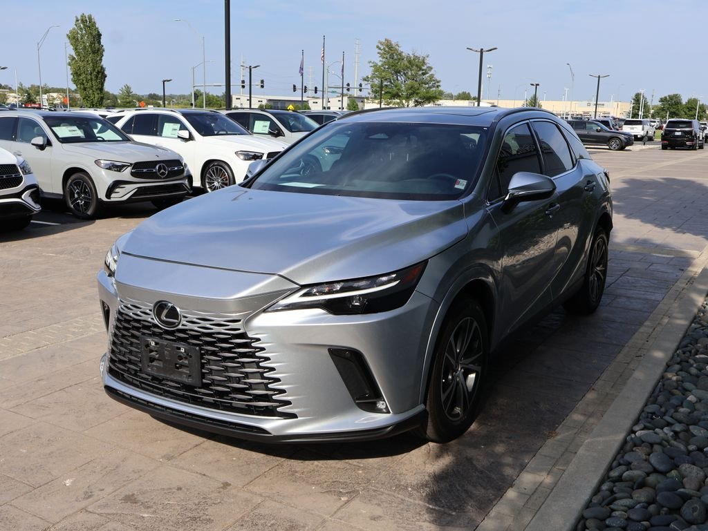 Used 2023 Iridium Lexus 350 Premium image 4