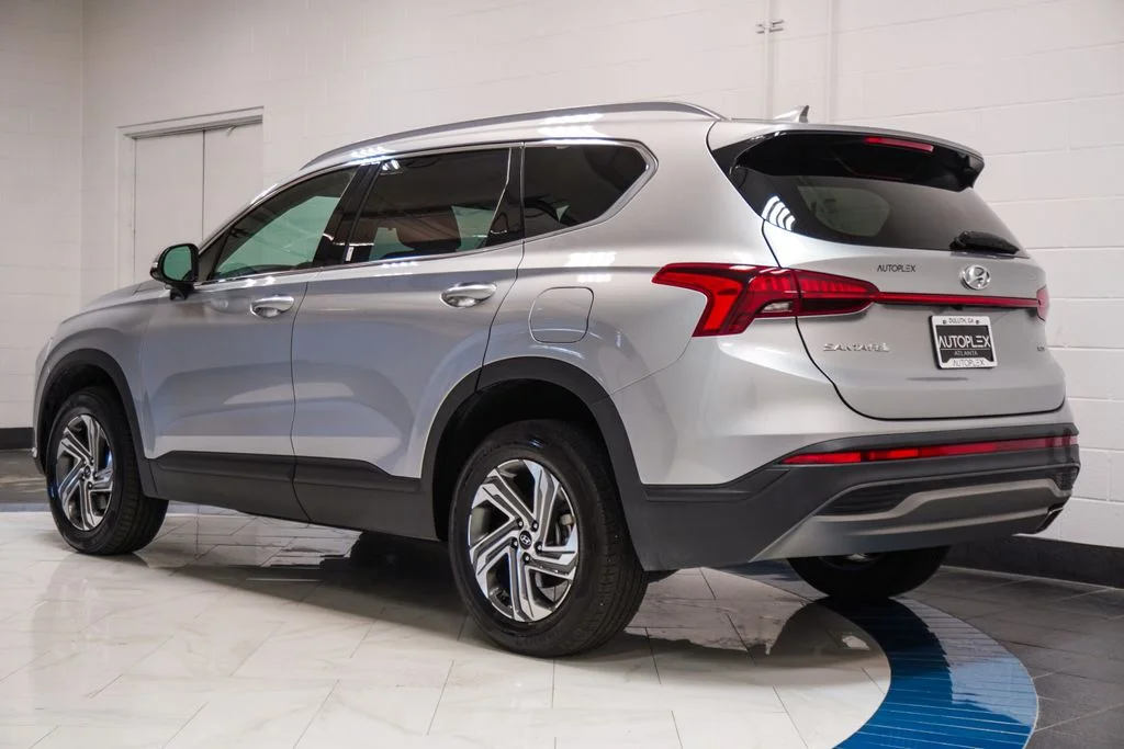 Used 2023 Silver Hyundai SEL image 32