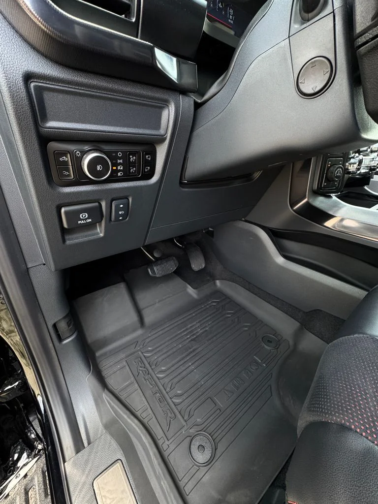2025 Ford F-150 Raptor - Photo 11