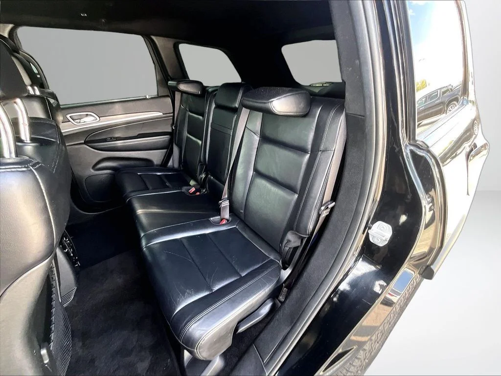 Used 2019 Black Jeep Limited image 27