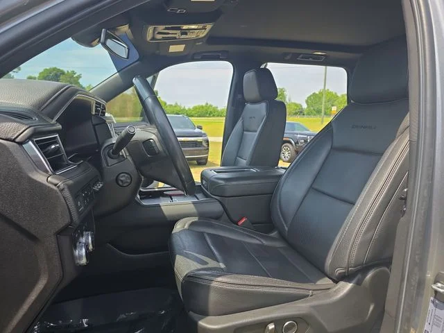 Used 2021 Gray GMC Denali image 17