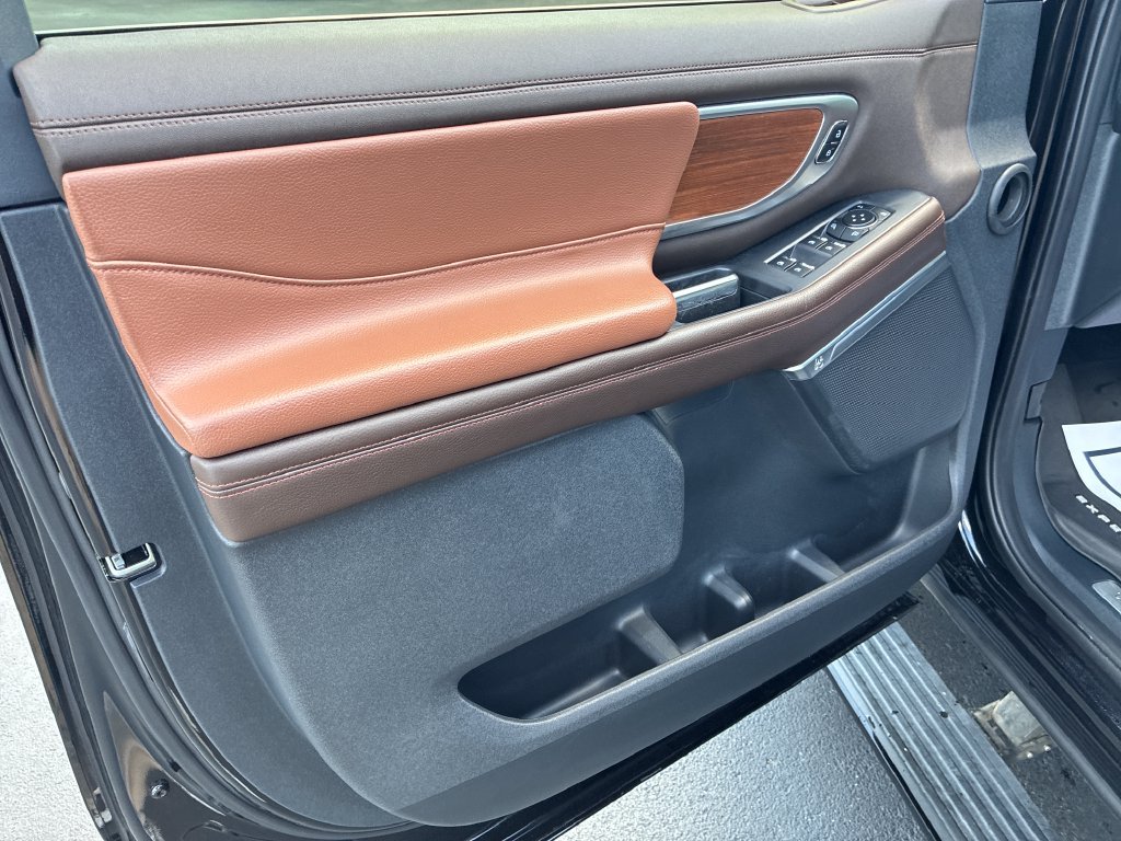 Used 2025 Black Ford King Ranch image 12
