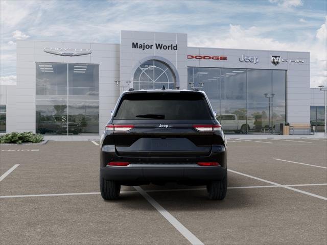 New 2026 Diamond Black Crystal Pearlcoat Jeep 85th Anniversary Edition image 7