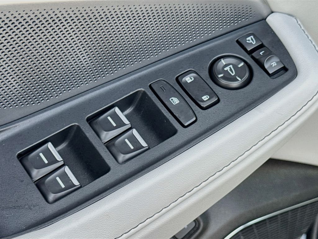 Used 2026  Acura Technology Package image 19