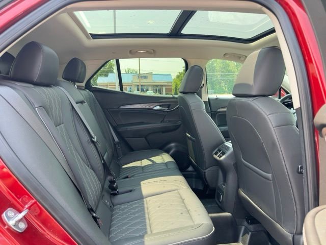 Used 2023  Buick Avenir image 12