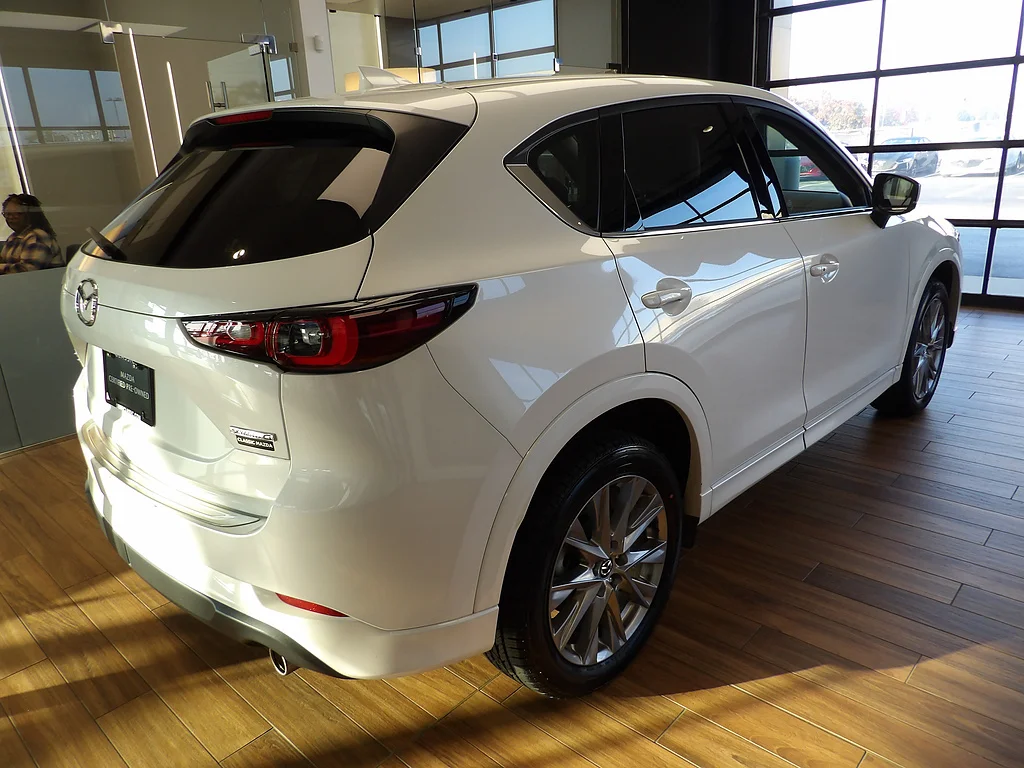 Certified Used 2024 Rhodium White Metallic Mazda 2.5 S Premium image 6