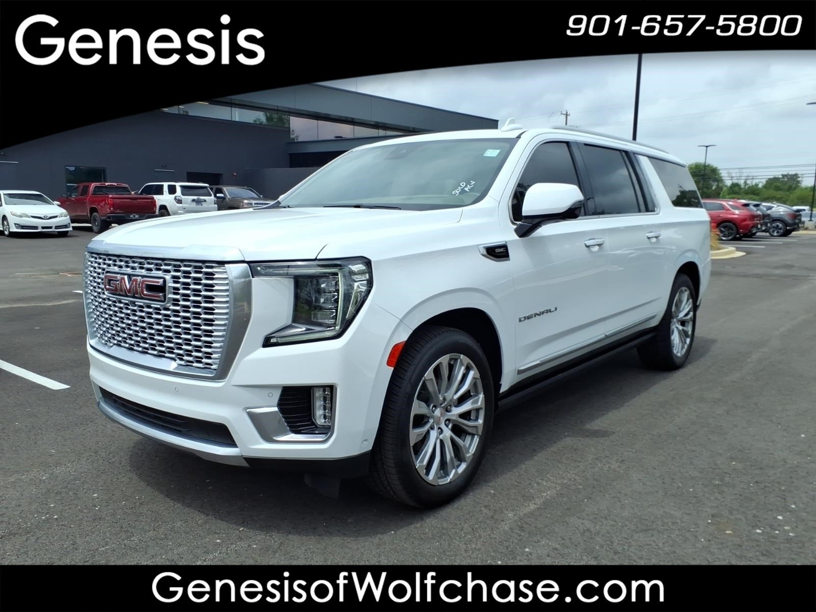 2023 GMC Yukon Denali AWD's photo