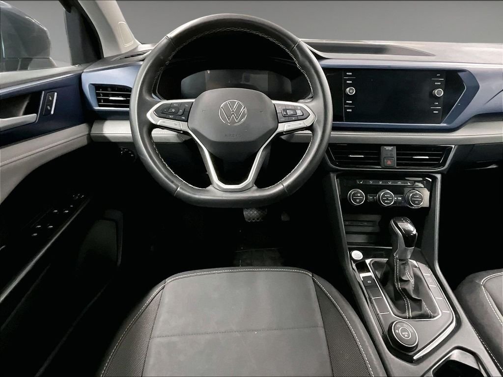 Used 2024 Gray Volkswagen 1.5T SE image 17
