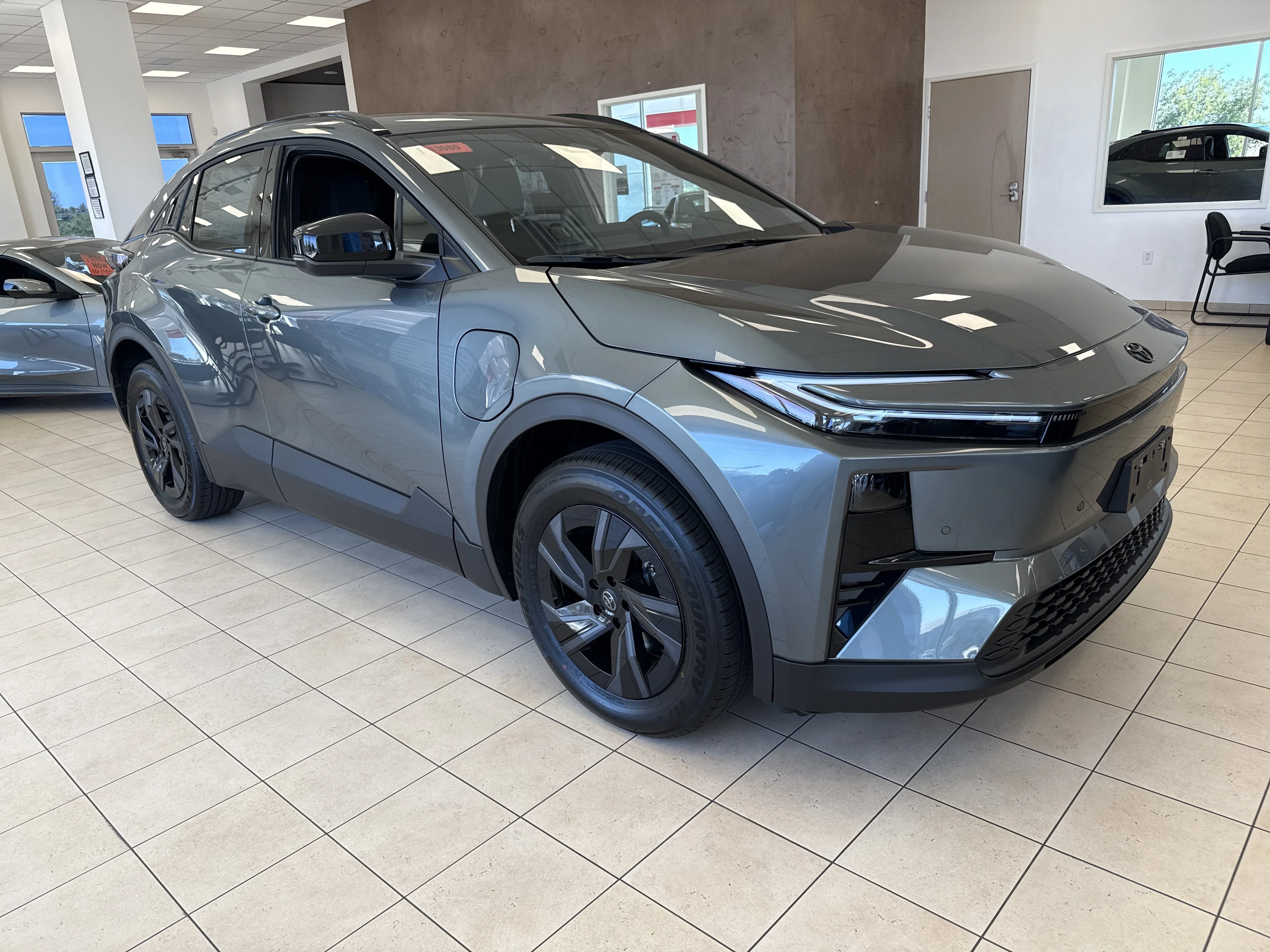 2026 Toyota C-HR SE - Photo 6
