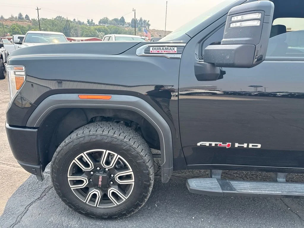 Used 2022 Onyx Black GMC AT4 image 16