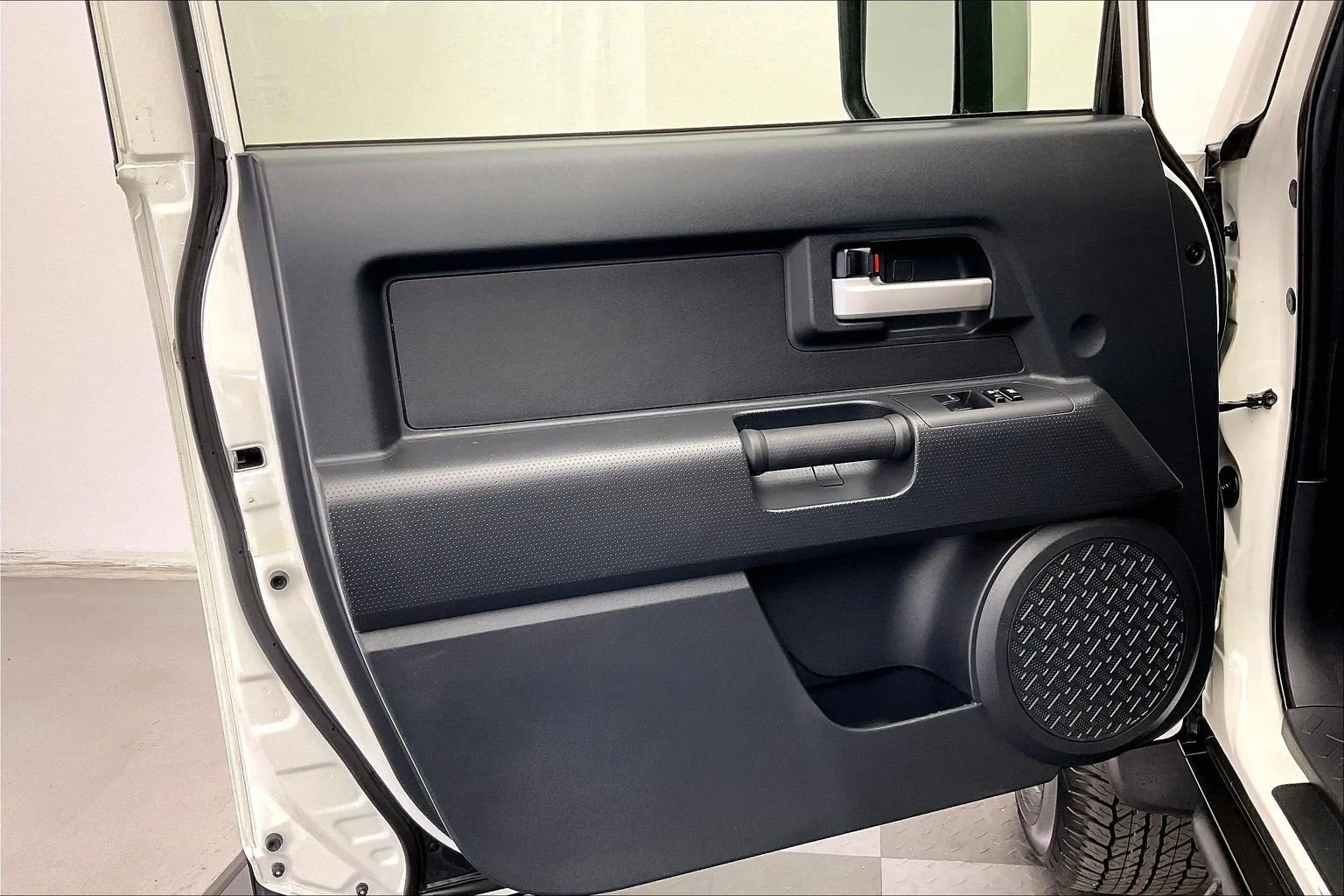 Used 2014 Iceberg Toyota  image 26