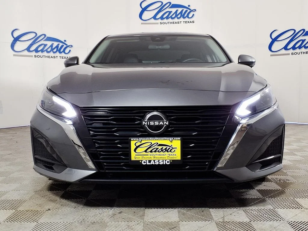 Used 2024 Gray Nissan 2.5 SL image 3