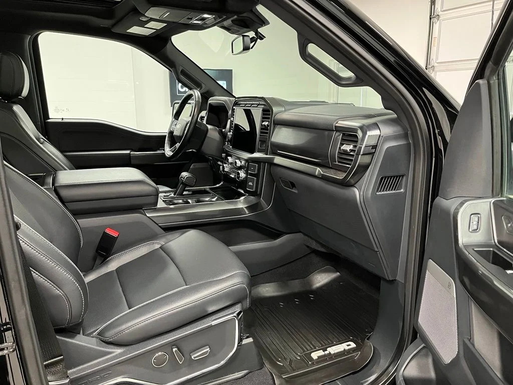 Used 2023 Black Ford Lariat image 57