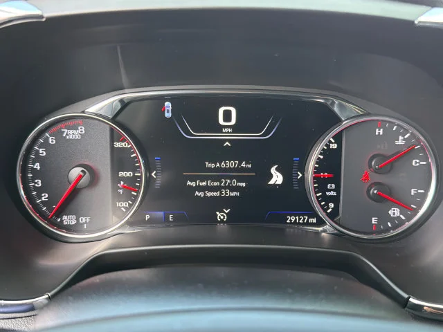 Used 2023 IRIDESCENT PEARL TRICOAT Chevrolet Premier image 27