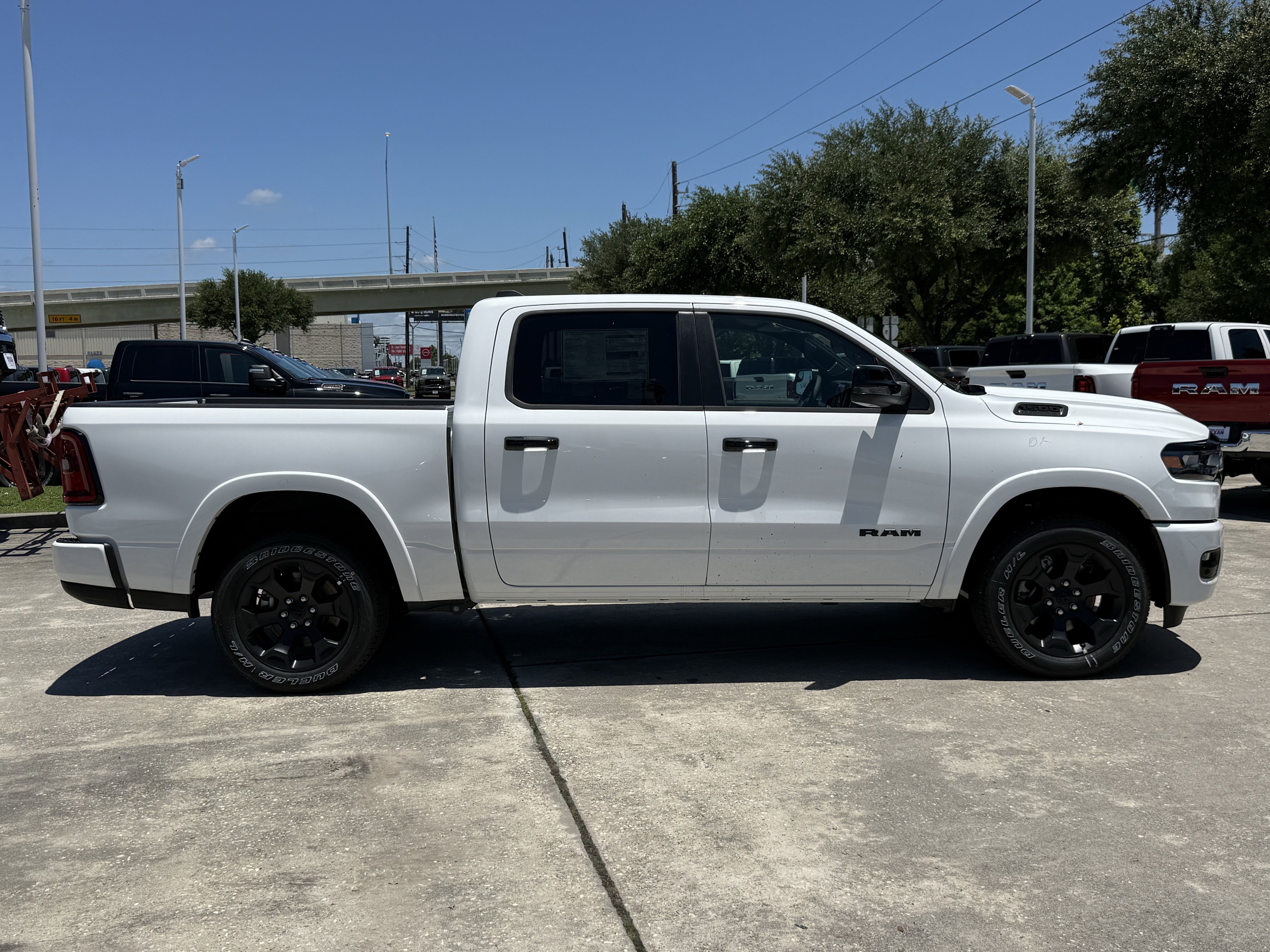 New 2026 Bright White Clear-Coat Exterior Paint RAM Lone Star image 3