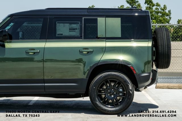 New 2026 Woolstone Green Metallic Land Rover S image 13