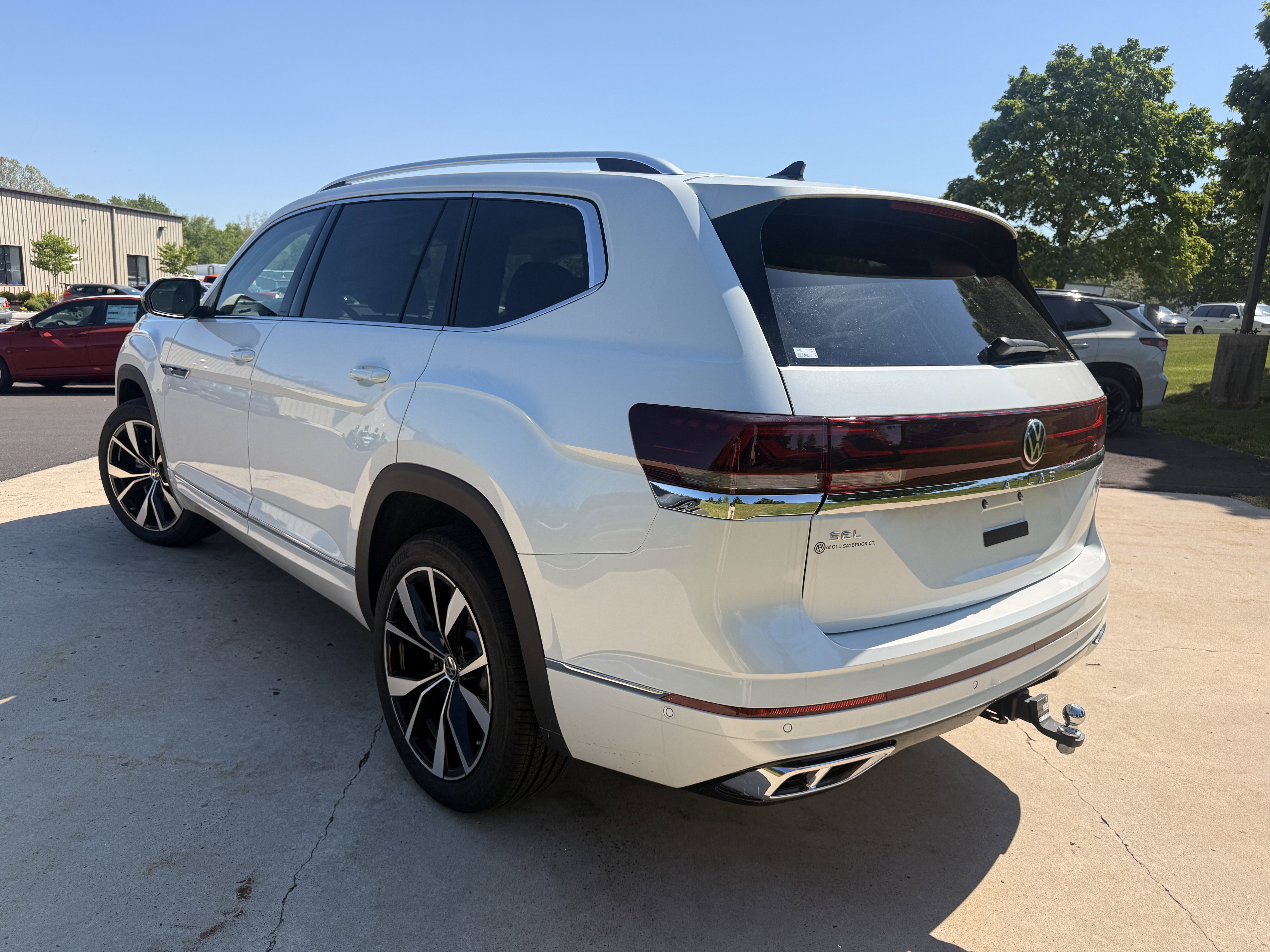 New 2026 Opal White Pearl Volkswagen 2.0T SEL Premium R-Line image 13