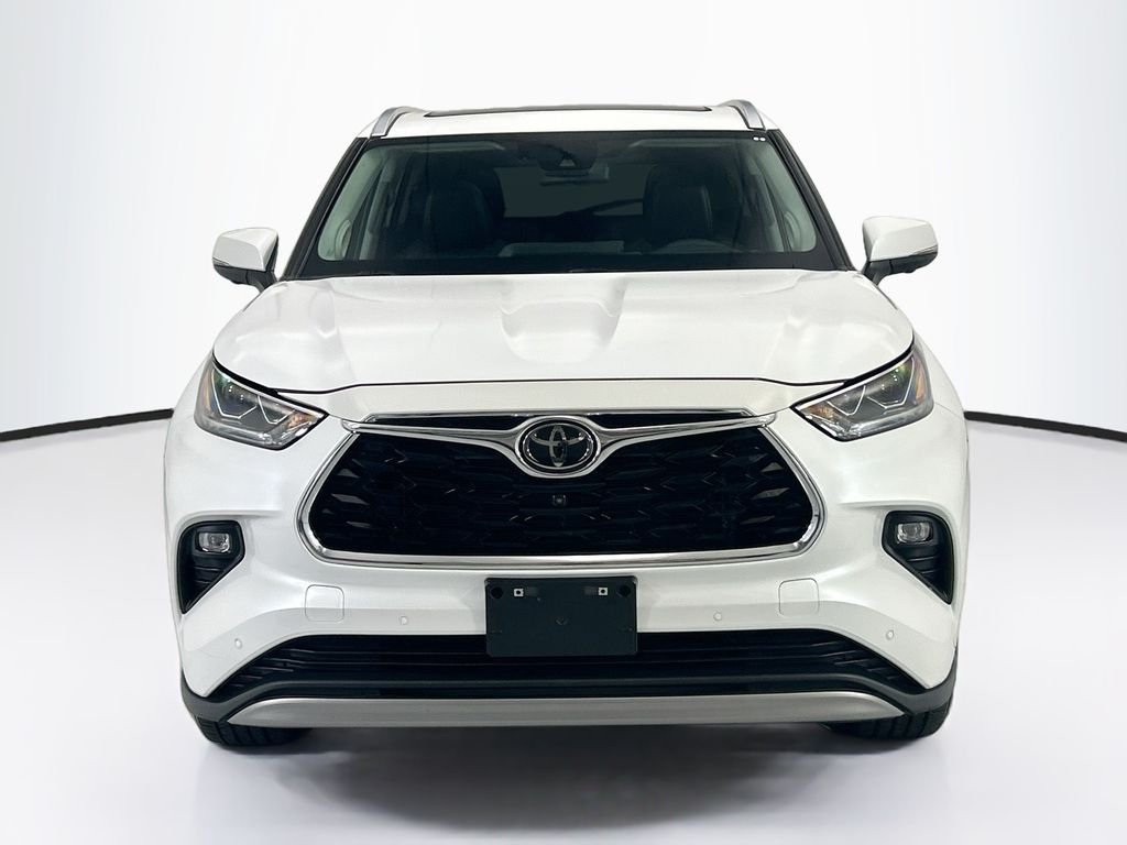 Used 2023 Pearl Toyota Platinum image 2