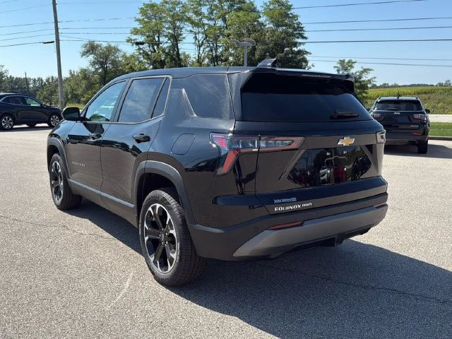 New 2027 Mosaic Black Metallic Chevrolet LT image 20