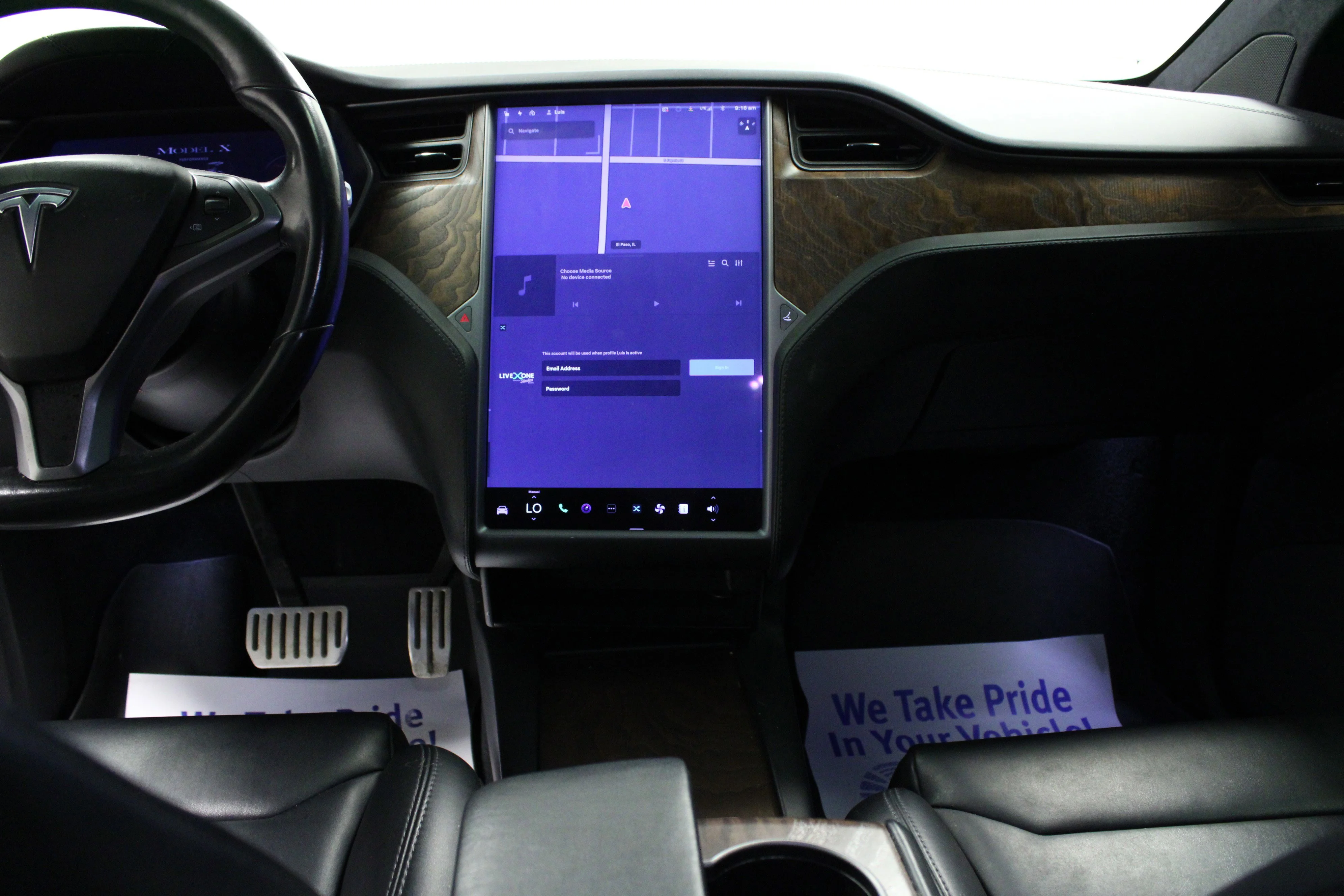 Used 2019 Black Tesla Performance image 23