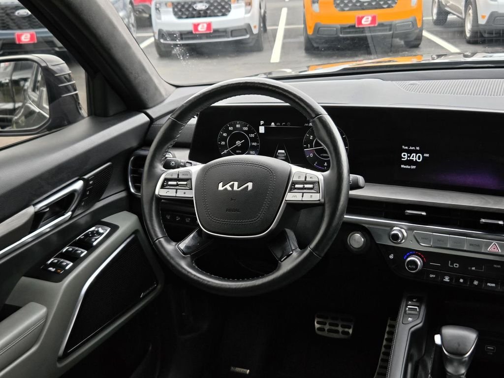 Used 2023 Ebony Black Kia SX-Prestige X-Pro image 18