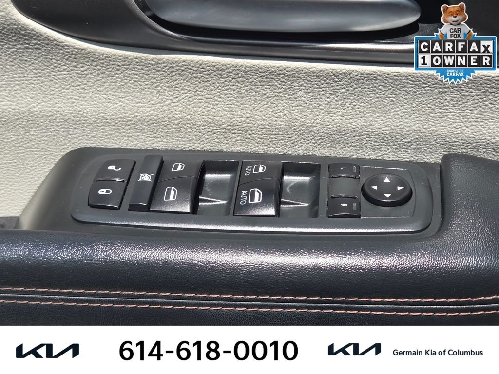 Used 2020 Black Chrysler Touring image 27