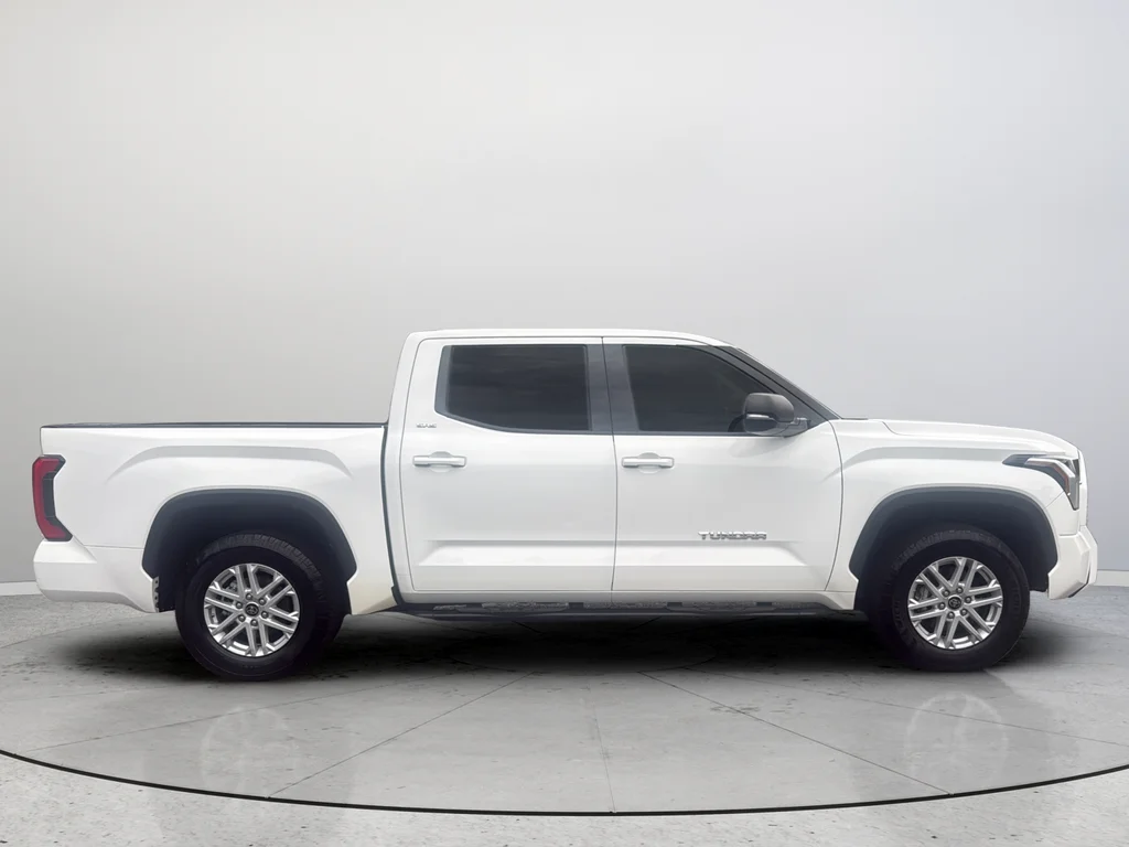 Used 2023 White Toyota SR5 image 6