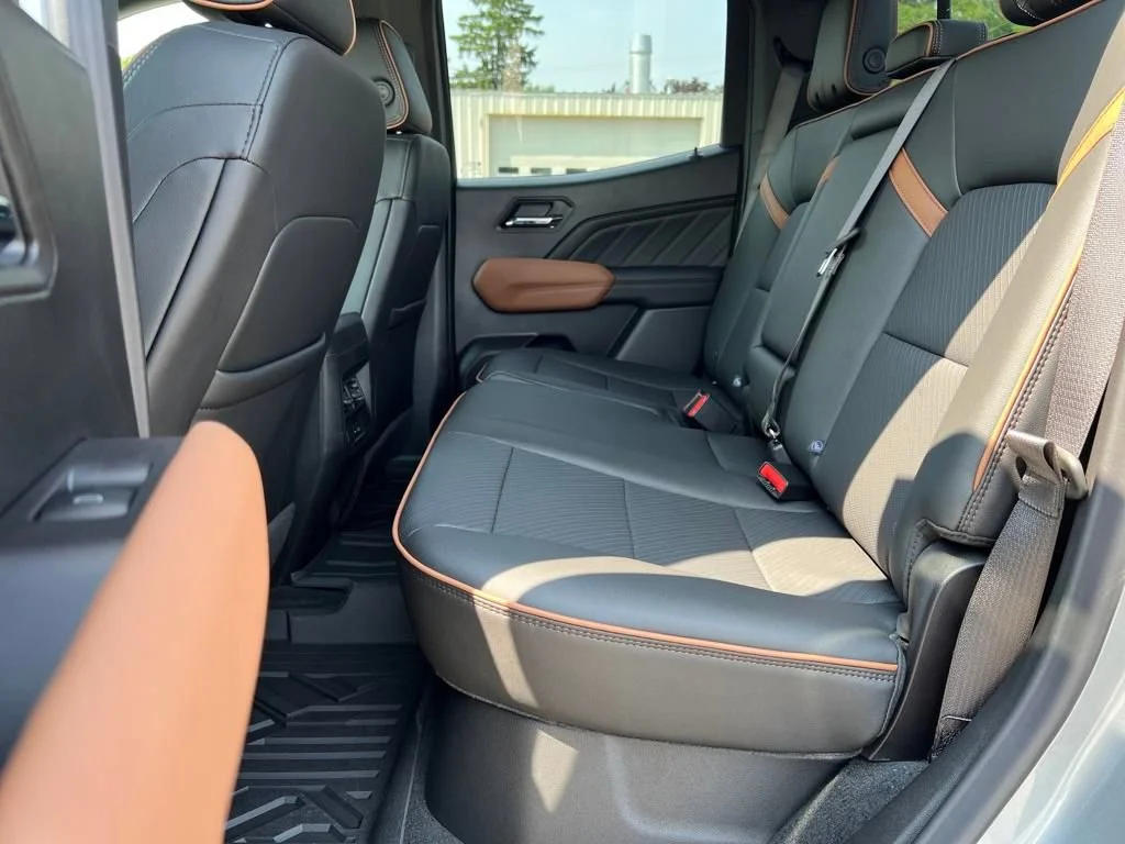 2026 GMC Canyon AT4 - Photo 25