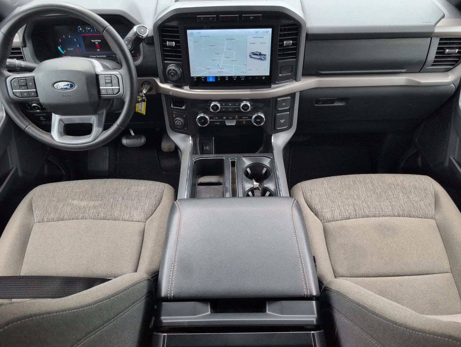 Used 2024 Iconic Silver Ford XLT image 31