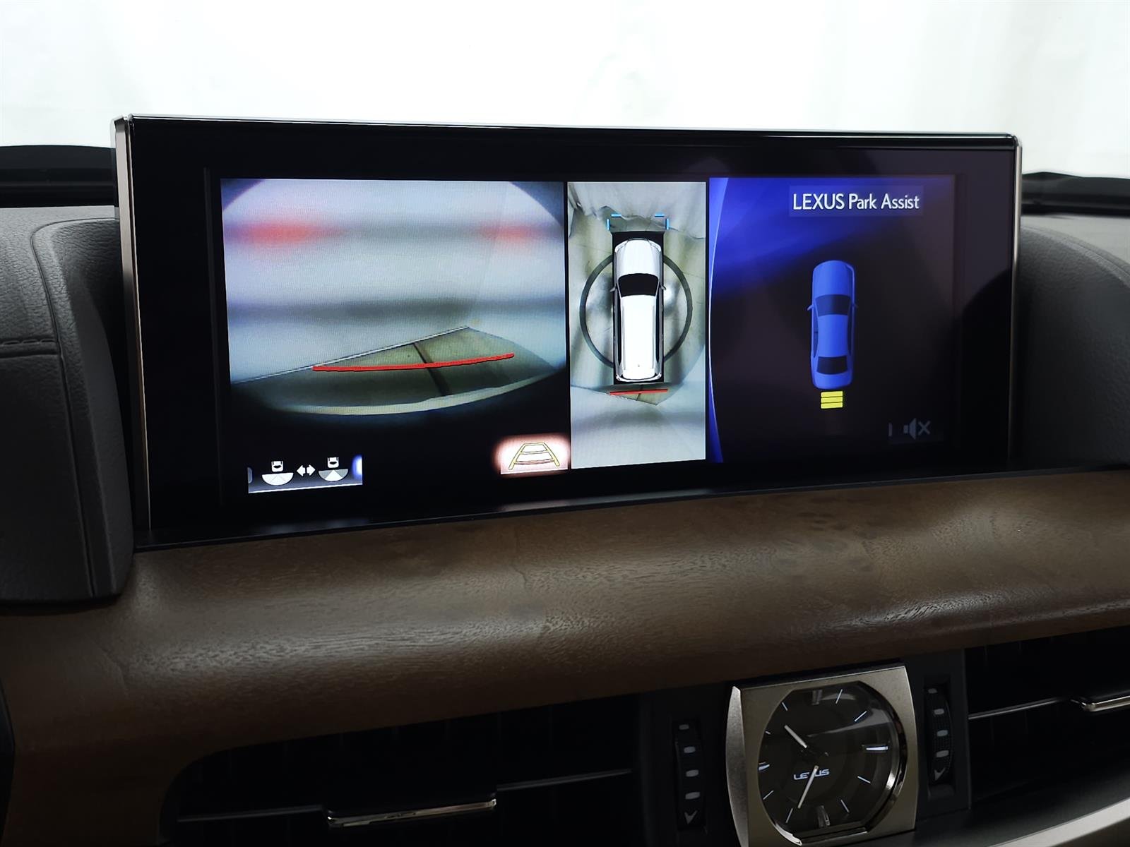 Certified Used 2021 White Lexus Two-Row image 28
