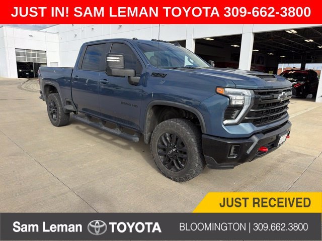 Used 2025 Blue Chevrolet LT image 1