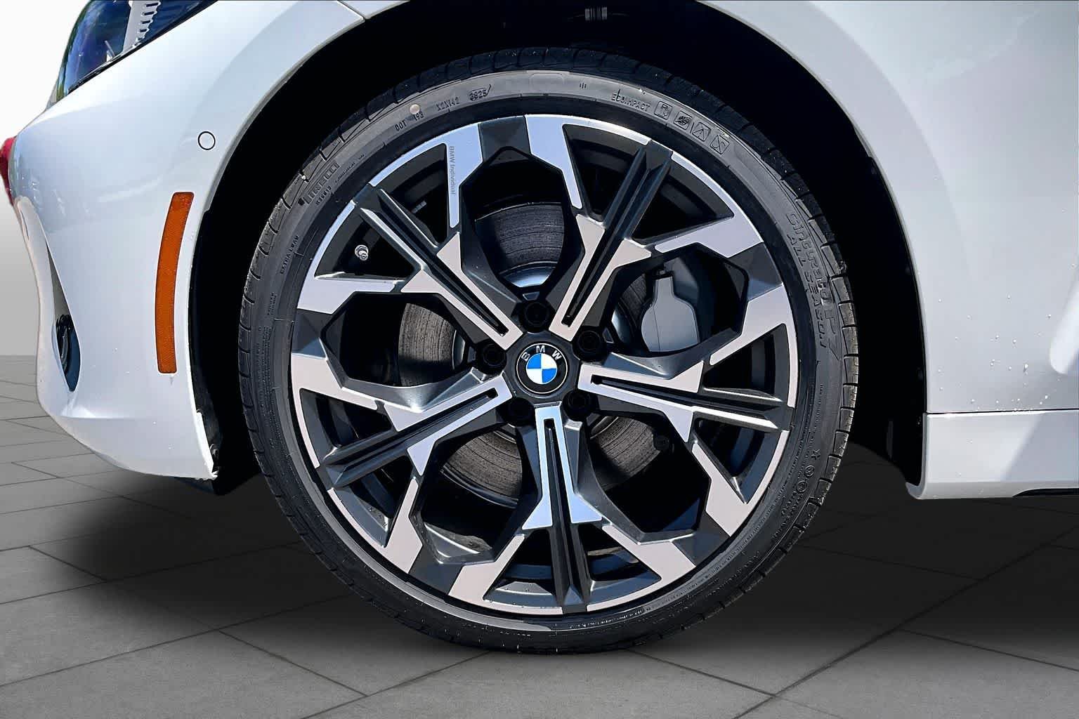New 2026 Mineral White Metallic BMW 430i xDrive image 11