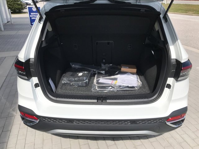 2026 Volkswagen Taos SEL - Photo 28
