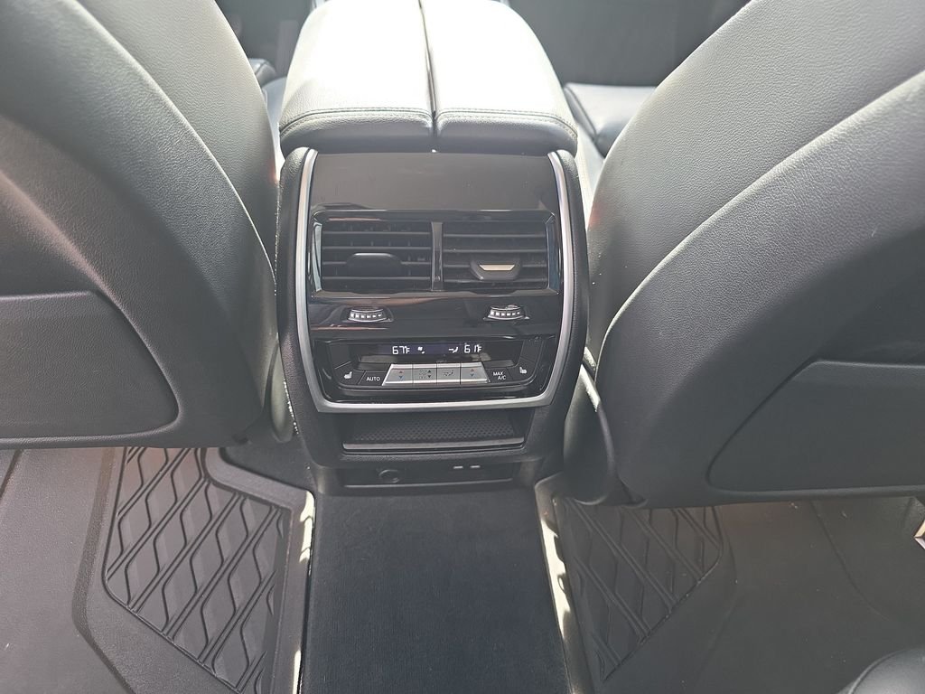 2020 BMW X7 40i - Photo 35