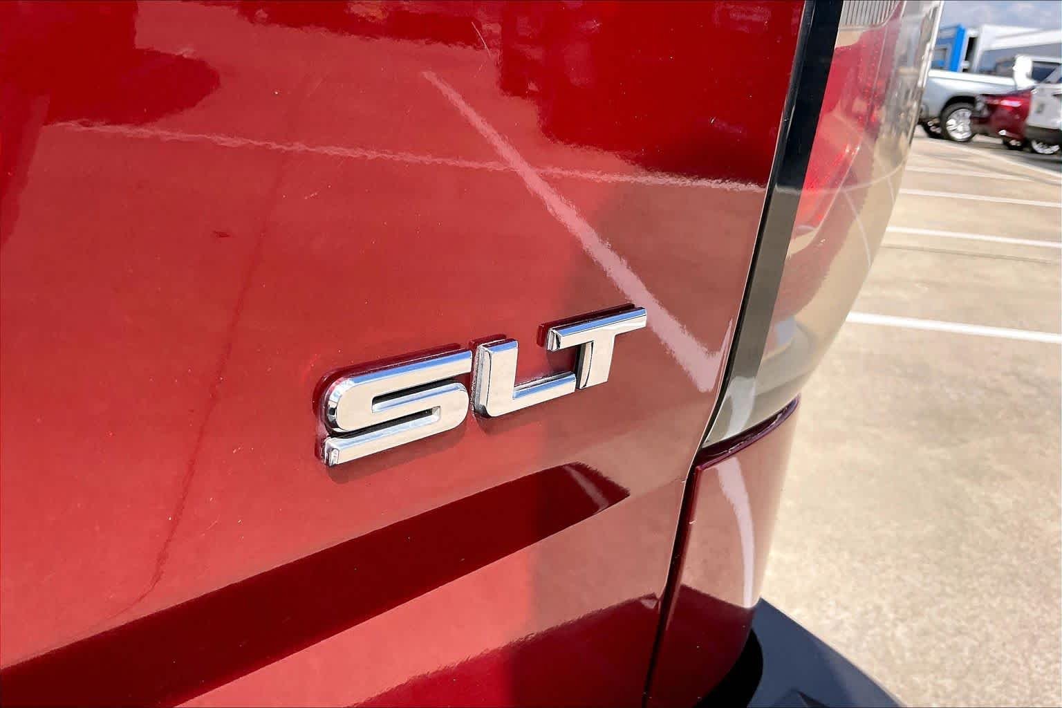 Used 2018 Red Quartz Tintcoat GMC SLT image 10