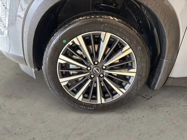 New 2026 Boulder Gray Pearl Nissan Platinum image 14