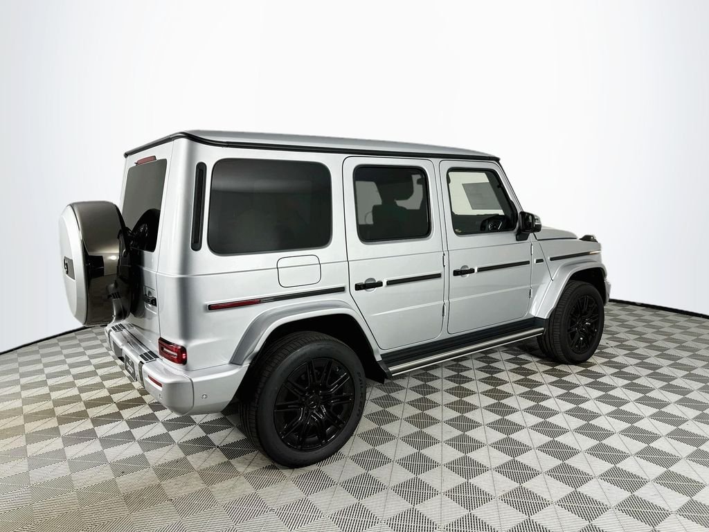 New 2027 Iridium Silver Mercedes-Benz G 580 image 7