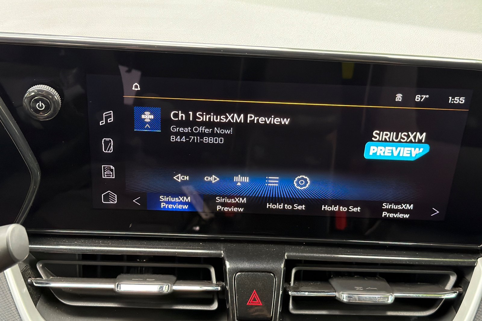 Used 2025 Summit White Chevrolet LT image 18