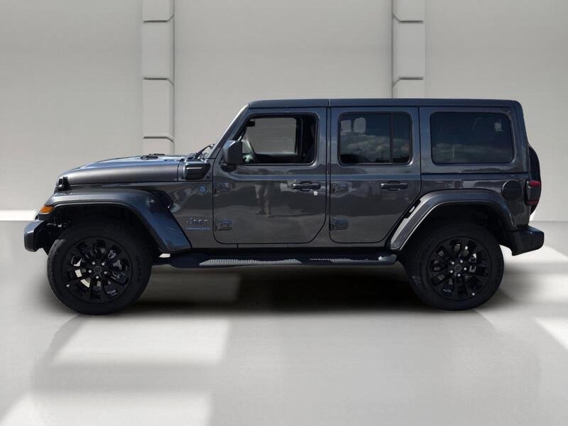 Used 2025 Crystal Metallic JEEP SAHARA 4X4 image 2