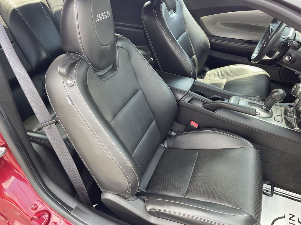 Used 2011 Red Chevrolet SS image 27