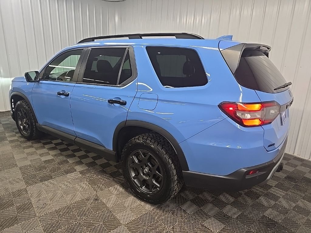 Used 2024  Honda TrailSport image 9