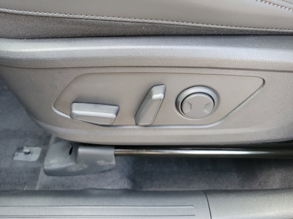 New 2026 Ebony Black Kia S image 23